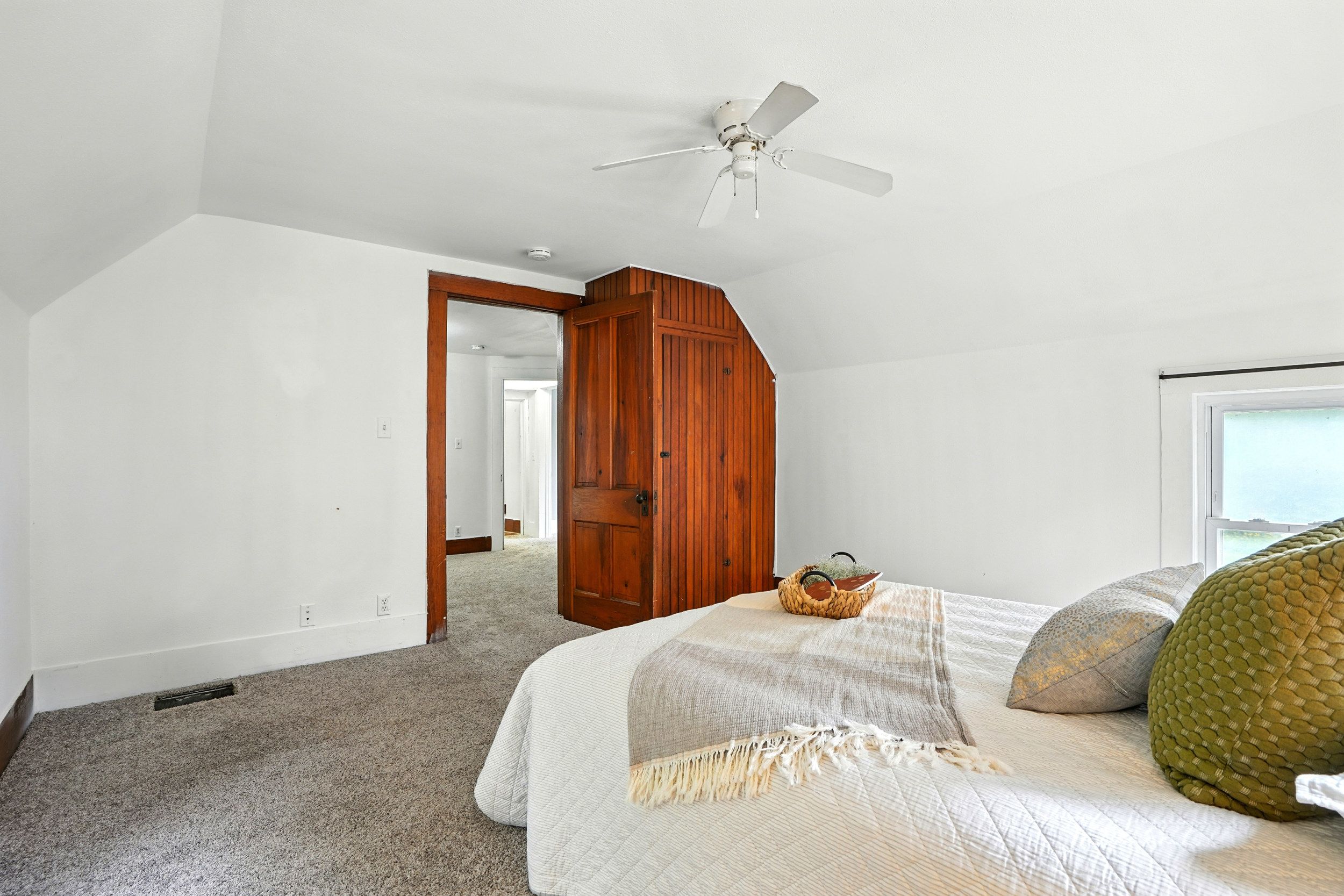 Listing Photo: 5440 lower west branch rd se 0014-